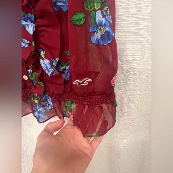 Hollister Flower Blouse - Picture 4 of 6